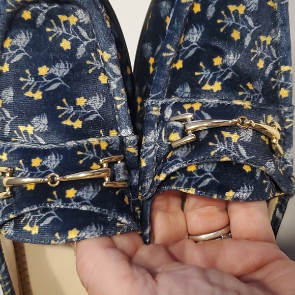 Cabi #6005 Carnaby Loafer Floral In Velvet Size 7M NWOT'S - Picture 9 of 12